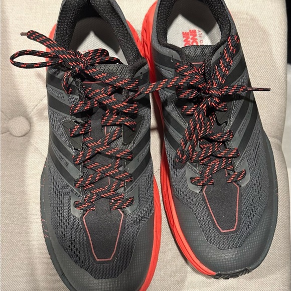 Hoka One One Speedgoat 3 - womens size US 8.5 - Picture 2 of 4